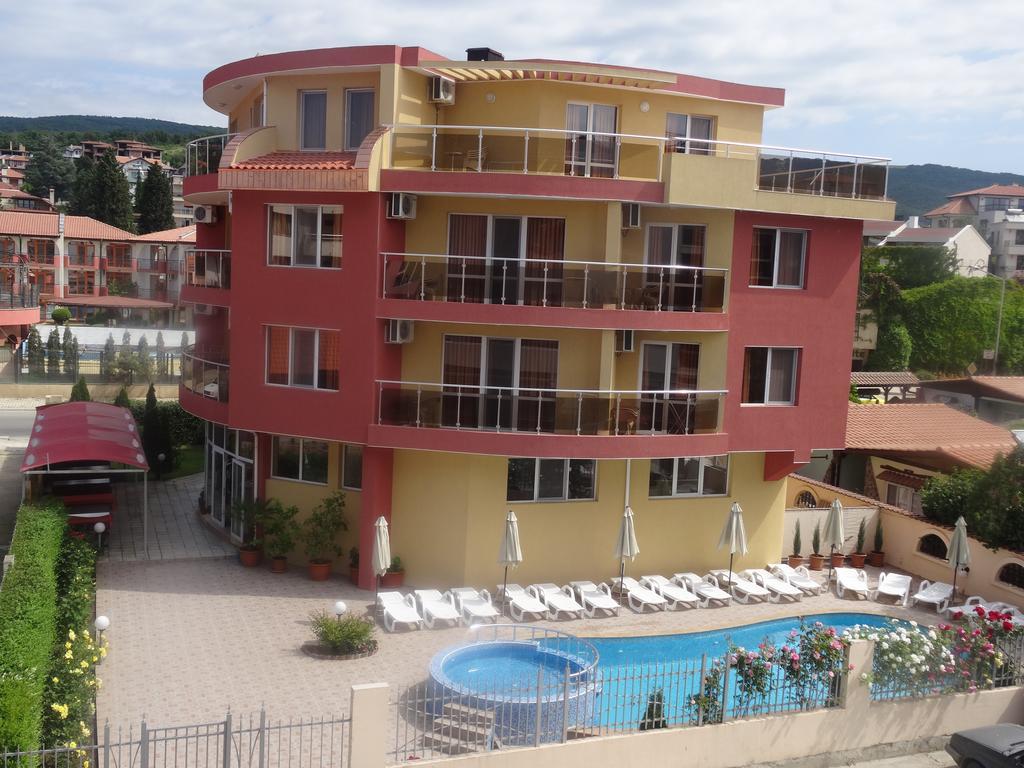Sunny Flower Family Hotel Sunny Beach Ngoại thất bức ảnh