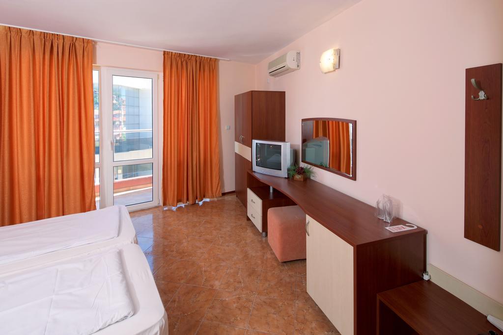 Sunny Flower Family Hotel Sunny Beach Phòng bức ảnh