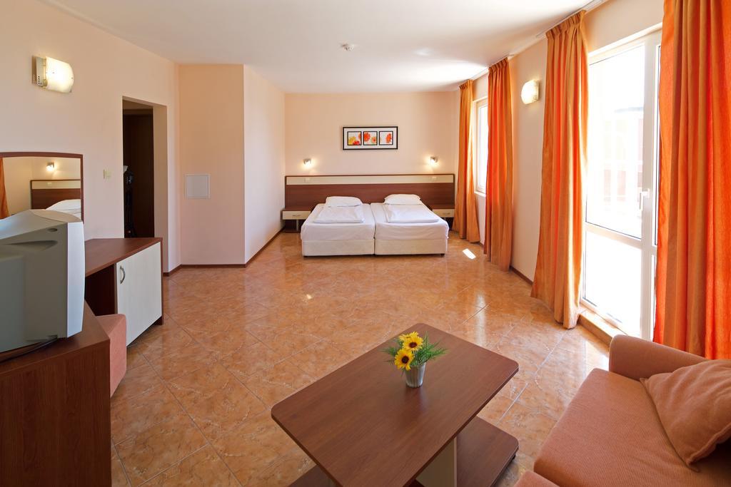 Sunny Flower Family Hotel Sunny Beach Phòng bức ảnh