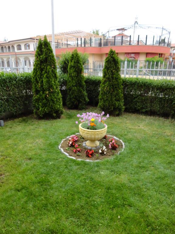 Sunny Flower Family Hotel Sunny Beach Ngoại thất bức ảnh
